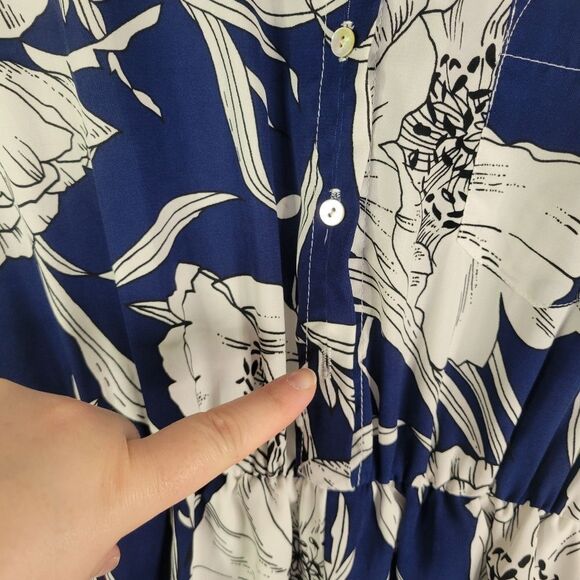 Kimchi Blue Floral Romper - Picture 6 of 16